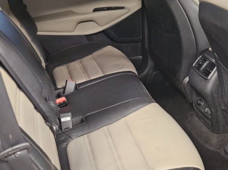 2017 Kia Sorento Platinum 2WD thumbnail