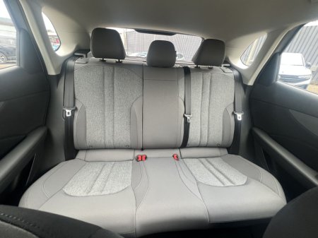 2026 MG MGS5 SE STANDARD RANGE thumbnail