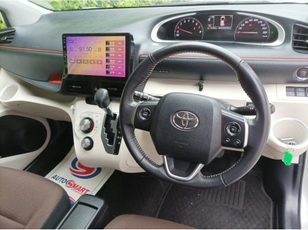 2016 Toyota Sienta 1.5 PETROL AUTOMATIC 7 SEATER ONLY 27534km SERVICE HISTORY (7 STAMPS) REVERSE CAMERA FACTORY IMMOBILISER TOUCH SCREEN RADIO WITH ANDROID AUTO & APPLE CAR PLAY 2 YEARS NCT 1 YEAR ROAD TAX €15,995