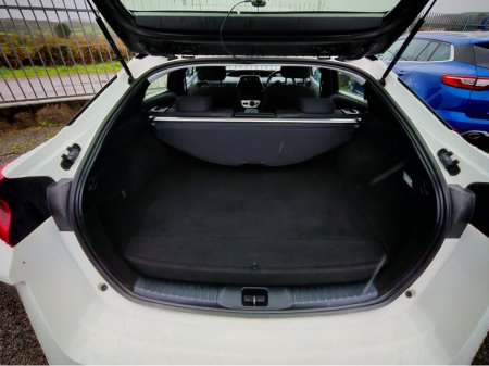 2018 Toyota Prius - thumbnail 13