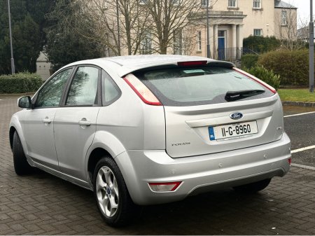 2011 Ford Focus - thumbnail 5