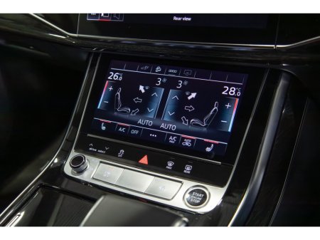 2023 Audi Q8 3.0TFSI e 55 S Line €74,950 thumbnail