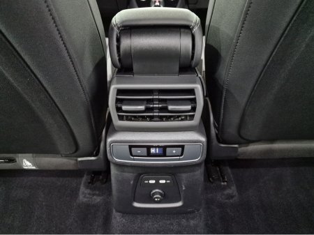 2024 Audi Q4 e-tron 45 S LINE (TECH PACK / 82KWH BATTERY) 282BHP AUTOMATIC **ONE OWNER / APPLE CARPLAY / ADAPTIVE CRUISE CONTROL / FULL LEATHER / SONOS PREMIUM SOUND / SAT NAV / REVERSE CAMERA / WIRELESS PHONE CHARGING** €43,900 thumbnail