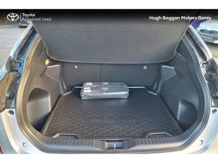 2024 Toyota Yaris Cross CROSS LUNA SPORT 4DR AUTO €30,950 thumbnail