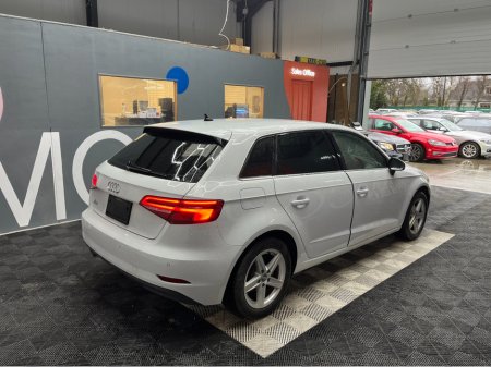 2019 Audi A3 €18950! 2019 AUDI A3 SB 30TFSI 1.4 AUTOMATIC / CRUISE CONTROL / REVERSE CAMERA €18,950 thumbnail