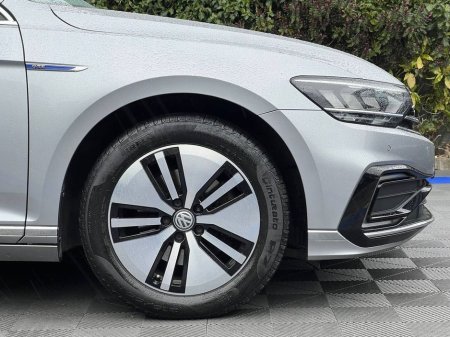 2020 Volkswagen Passat - thumbnail 9
