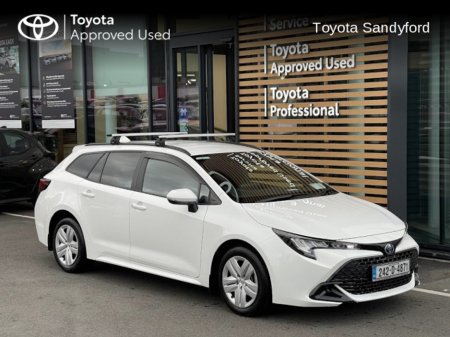 2024 Toyota Corolla COMMERCIAL VAN HYBRID ESTATE AUTOMATIC // AIR CON // BLUETOOTH // APPLE CARPLAY/ANDROID AUTO // REAR CAMERA // PRICE IS PLUS VAT €24,945