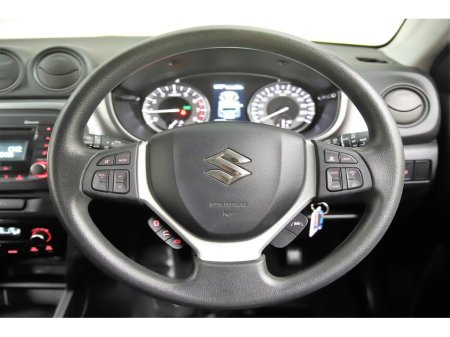 2023 Suzuki Vitara - thumbnail 17