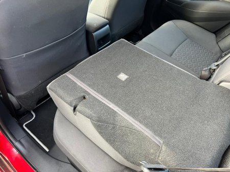 2021 Toyota Corolla 1.8 Hybrid Luna Hatchback €21,500 thumbnail