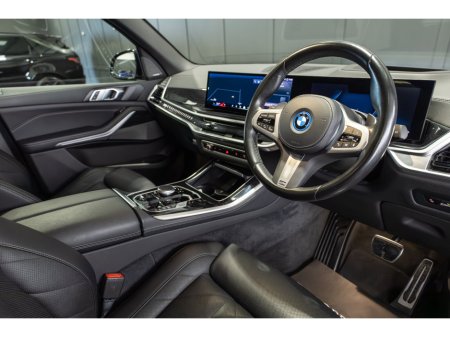 2024 BMW X5 xDrive45e M Sport €89,950 thumbnail