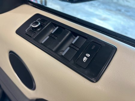 2017 Land Rover Range Rover Sport 3.0 TDV6 HSE €32,950 thumbnail