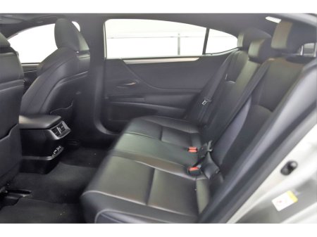 2019 Lexus ES 300 H - thumbnail 15