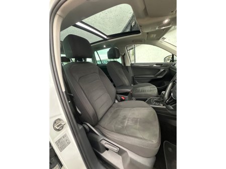 2020 Volkswagen Tiguan - thumbnail 15