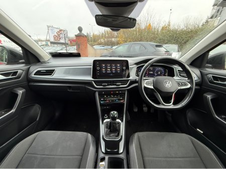 2023 Volkswagen T-Roc - thumbnail 9