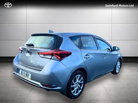 2016 Toyota Auris AURIS 1.4D-4D LUNA €13,950 thumbnail
