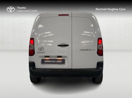 2024 Toyota Proace City 1.5 GX SWB 650KG €23,500