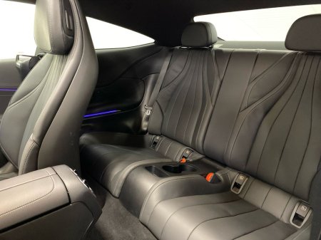 2025 Mercedes-Benz CLE CLE 300e AMG Line Premium €75,950 thumbnail