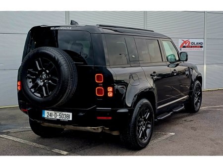 2024 Land Rover Defender - thumbnail 17