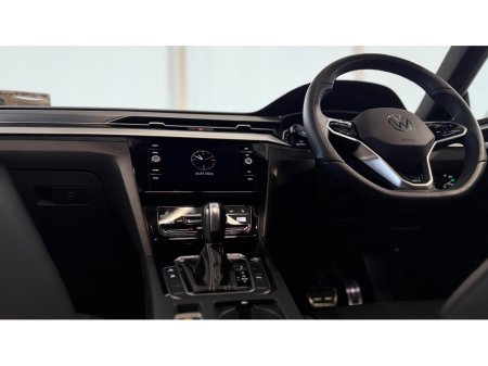 2024 Volkswagen Arteon R-LINE 2.0 TDI D7F 200BHP €46,800 thumbnail