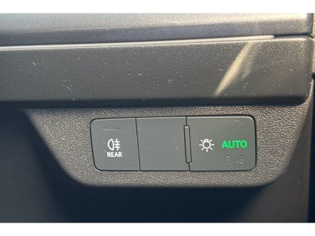 2023 Audi Q4 e-tron E-TRON S LINE 40 €32,137 thumbnail