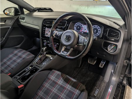 2018 Volkswagen Golf - thumbnail 18