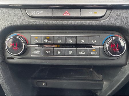 2021 Kia Ceed SW PHEV TRAILER 5DR AUTO €22,495 thumbnail