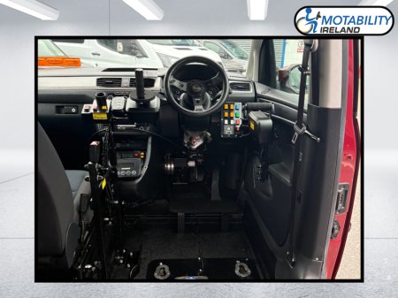 2018 Volkswagen Caddy - thumbnail 11