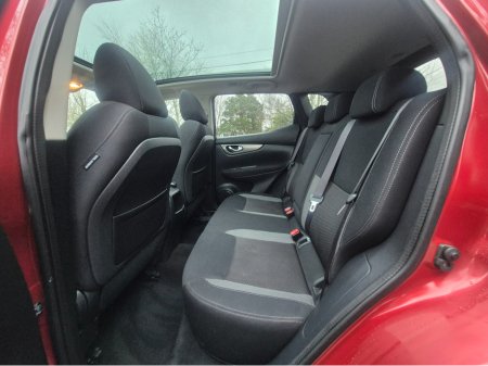 2019 Nissan Qashqai 1.5 DSL SV PREMIUM SS 18 4DR €17,950 thumbnail