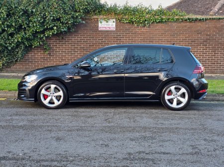 2017 Volkswagen Golf - thumbnail 11