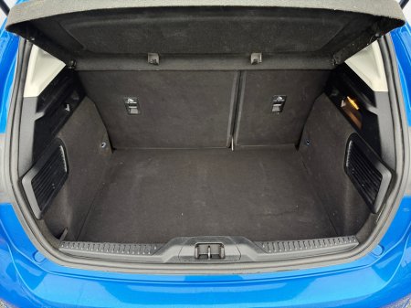 2021 Ford Focus - thumbnail 9