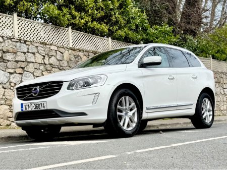 2017 Volvo XC60 - thumbnail 13