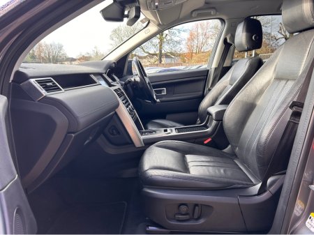 2017 Land Rover Discovery TD4 180 PS HSE BLACK EDITION 2.0 180PS 7SEATS AU €19,950 thumbnail