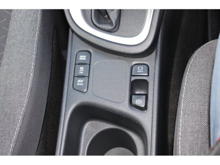 2022 Toyota Yaris Cross 1.5 Hybrid CVT Luna €23,950 thumbnail