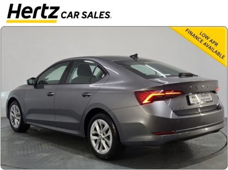 2024 Skoda Octavia AMBITION 110HP Petrol Manual €25,745 thumbnail