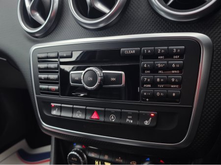 2015 Mercedes-Benz A Class A180  HALF LEATHER HEATED SEATS - REV CAMERA - HI SPEC / SYSTEM LOW ROAD TAX BAND / SIMI DEALER €14,950 thumbnail