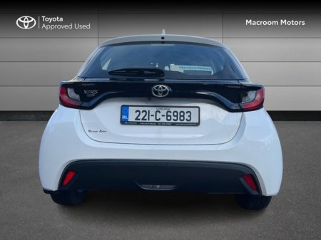 2022 Toyota Yaris - photo 4