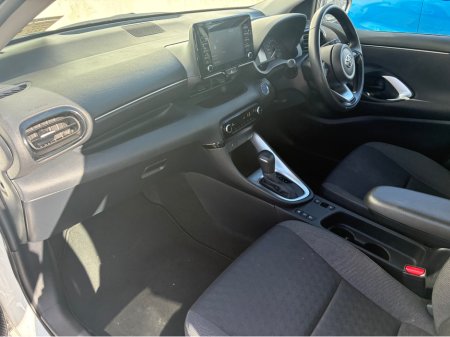 2023 Toyota Yaris - thumbnail 15