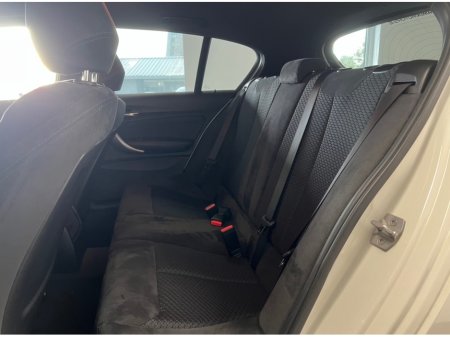 2017 BMW 1 Series - thumbnail 7