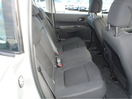 2014 Peugeot 3008 ACTIVE 1.6 HDI 115 ECOMATIC ECOMATIQUE S €7,999 thumbnail