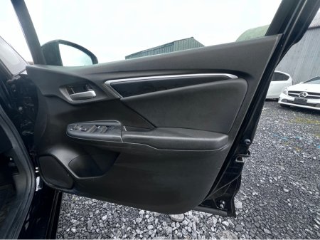 2017 Honda Fit 2017 Honda Fit Self Charging Hybrid Automatic €12,950 thumbnail