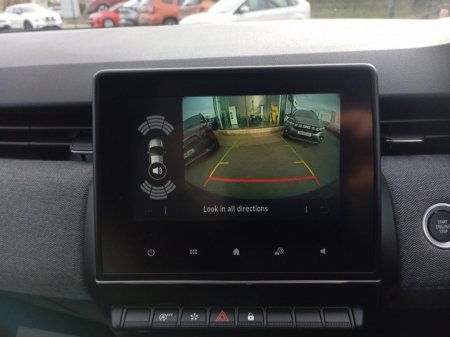 2025 Renault Clio TCe 90 DFull Techno €24,650 thumbnail