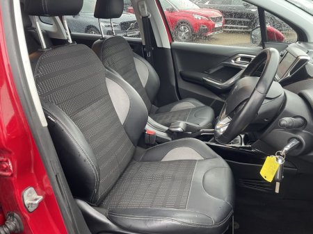 2017 Peugeot 2008 Allure thumbnail