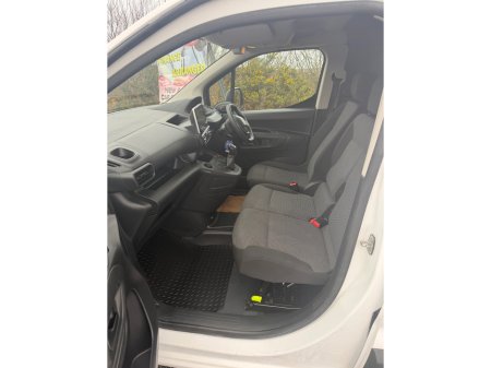 2020 Peugeot Partner PROFESSIONAL L1 BHDI €12,750 thumbnail