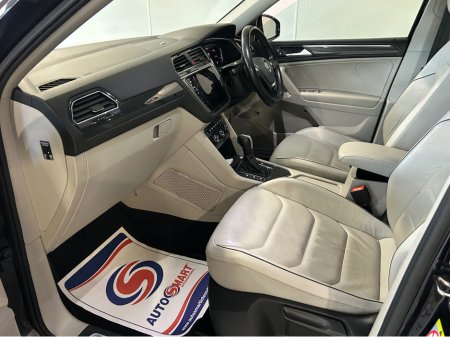 2021 Volkswagen Tiguan - thumbnail 5