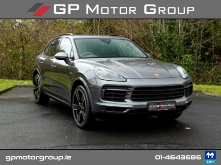 2022 Porsche Cayenne S V6 E-HYBRID *1 YEAR WARRANTY €73,900