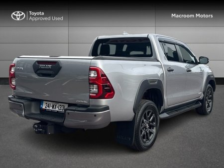 2024 Toyota Hilux - photo 2