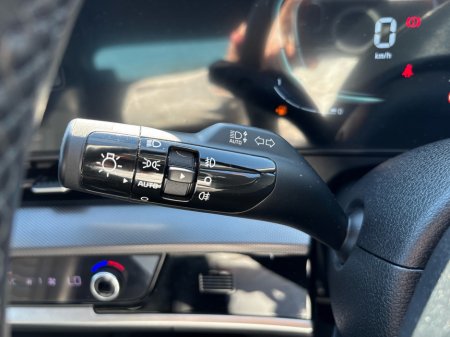 2022 Kia Sportage - thumbnail 16