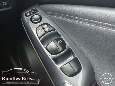 2021 Nissan Juke - thumbnail 19