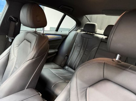 2019 BMW 5 Series - thumbnail 32