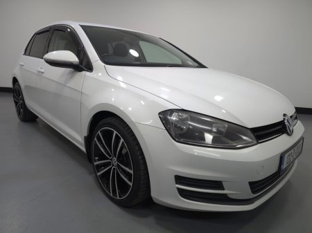 2013 Volkswagen Golf 1.6 TDI 105BHP BLUEMOTION €9,950 thumbnail